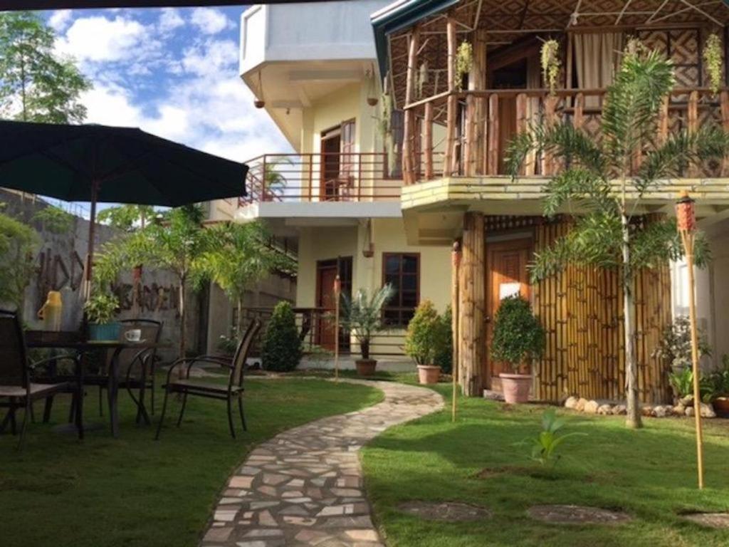 Bamboo Garden Boutique Hotel Tacloban Eksteriør billede